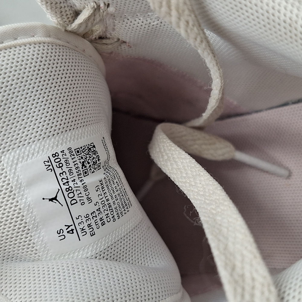 Jordan 1 Mid (GS) Big Kids' Shoes Pink Foam/White-Fire Red DQ8423-608 YOUTH Sz 4 - Picture 2 of 10